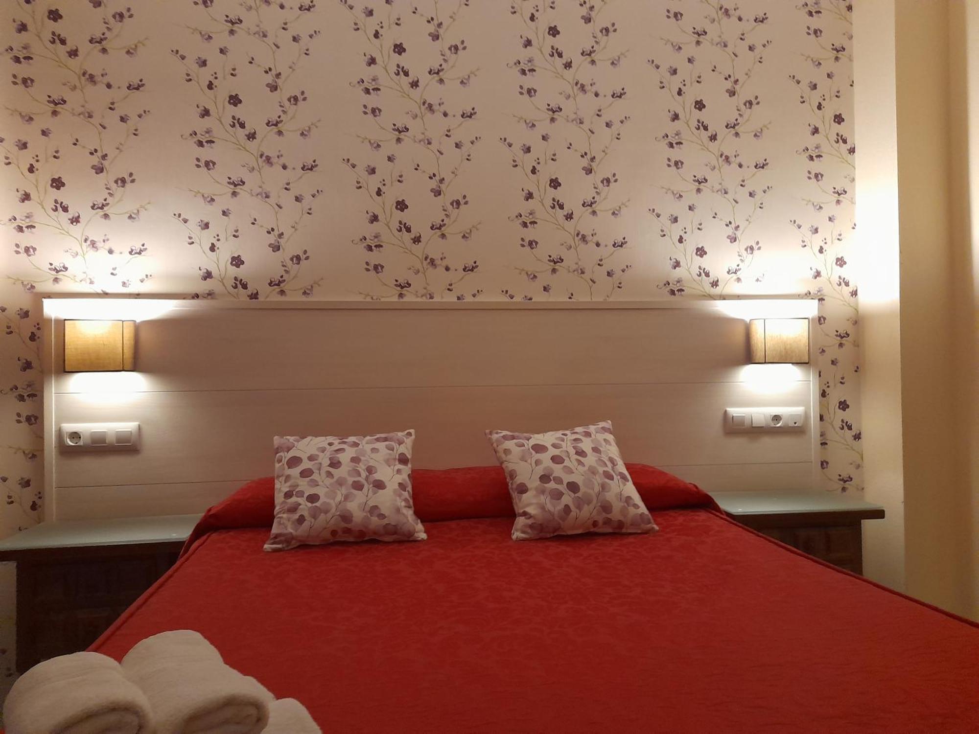 Hostal San Roque Guadalajara Esterno foto