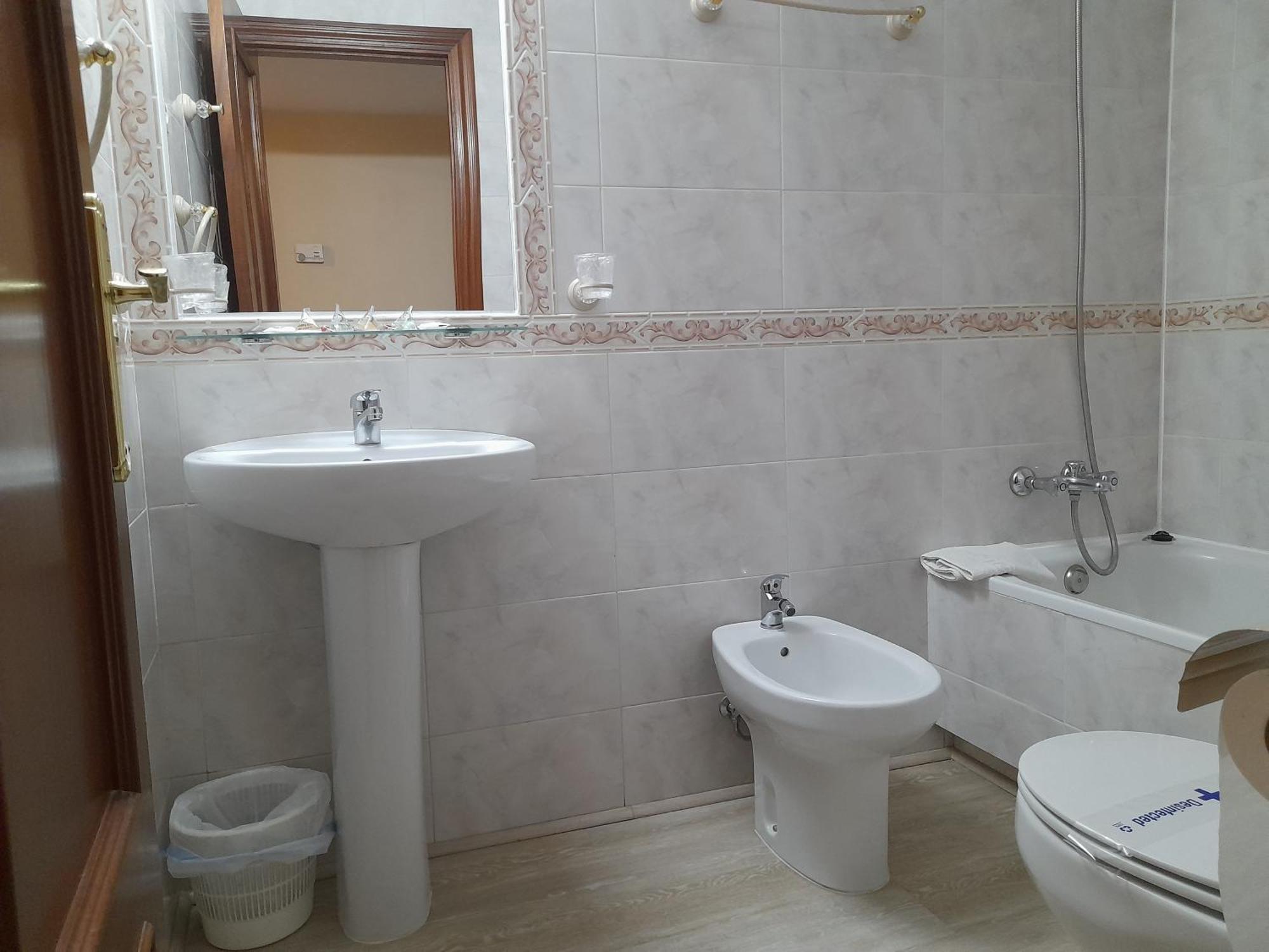 Hostal San Roque Guadalajara Esterno foto