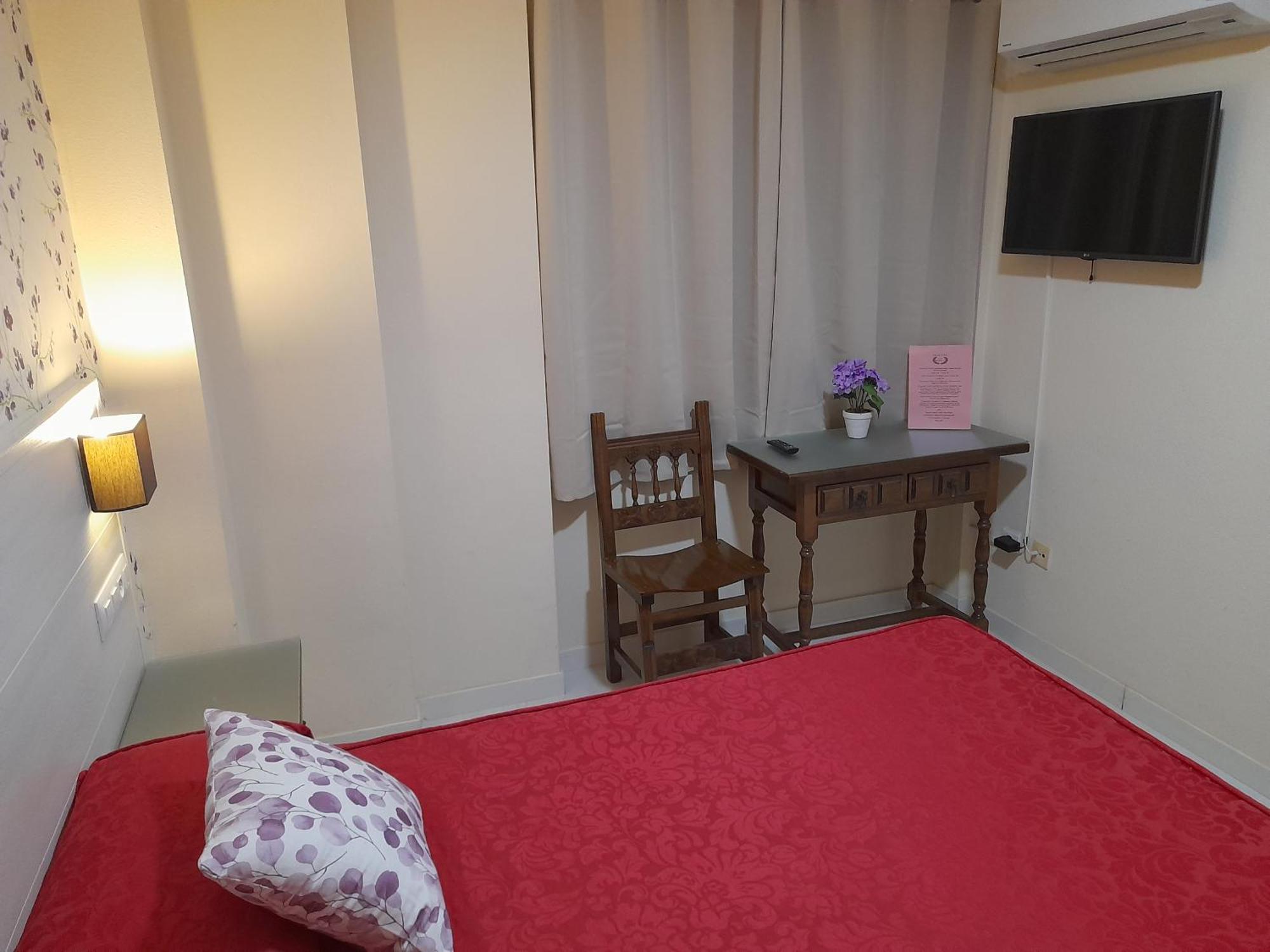 Hostal San Roque Guadalajara Esterno foto