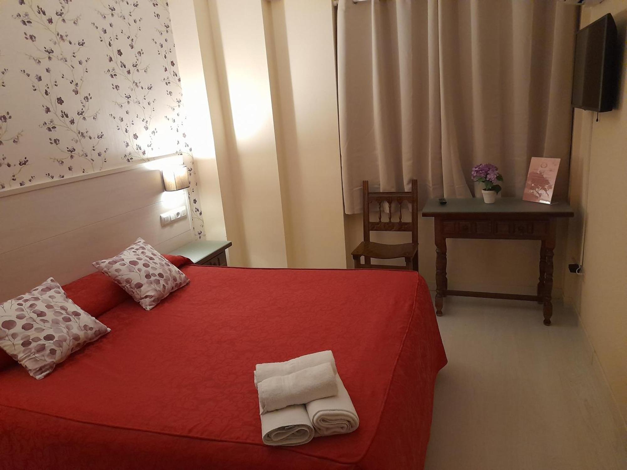 Hostal San Roque Guadalajara Esterno foto