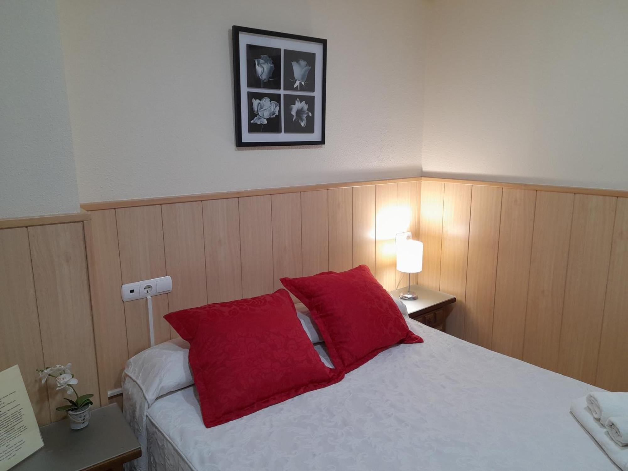 Hostal San Roque Guadalajara Esterno foto