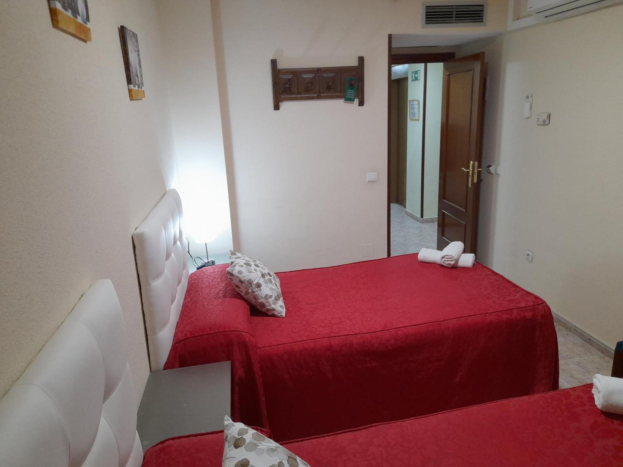 Hostal San Roque Guadalajara Esterno foto