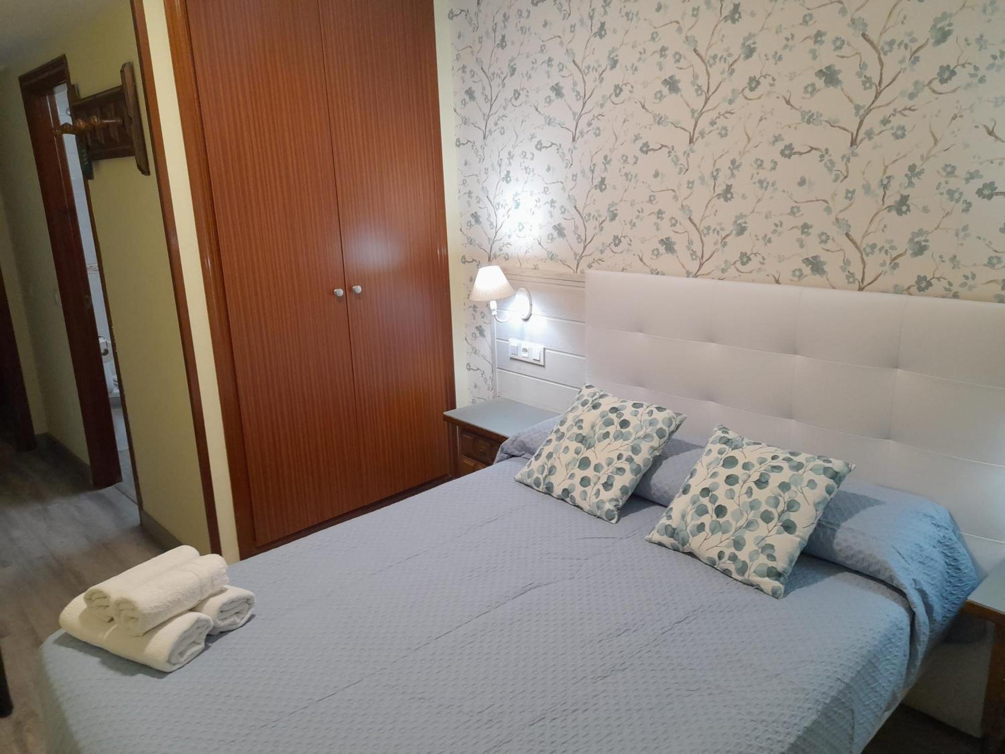 Hostal San Roque Guadalajara Esterno foto