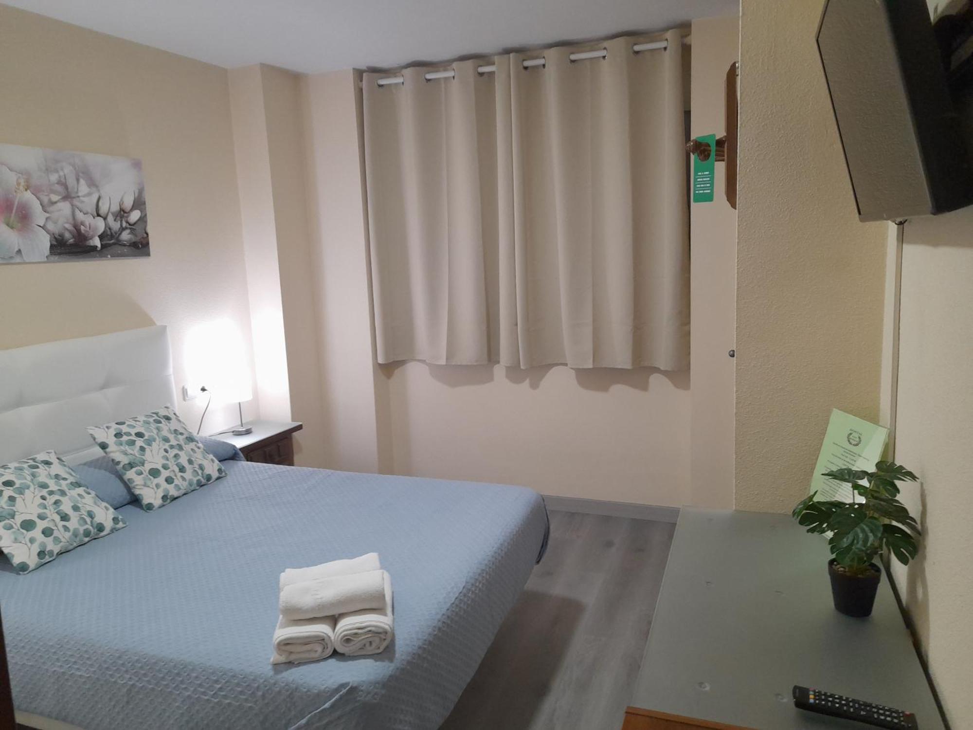 Hostal San Roque Guadalajara Esterno foto