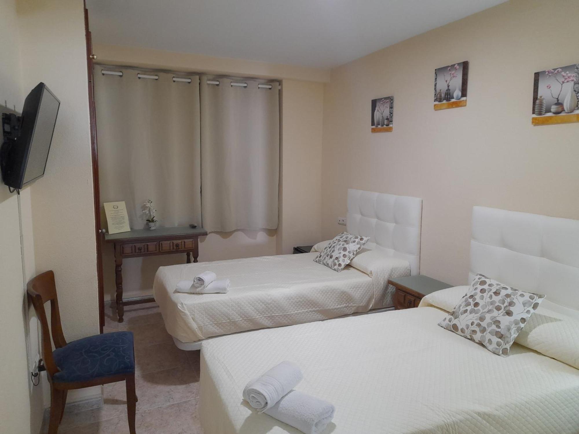 Hostal San Roque Guadalajara Esterno foto
